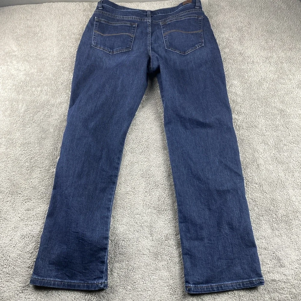 Lee Relaxed Fit Straight Leg Mid-Rise Women Size 32x28 Dark Denim‎ Blue Jean